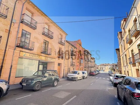 Pis de 100 m² a El Burgo de Osma-Ciudad de Osma