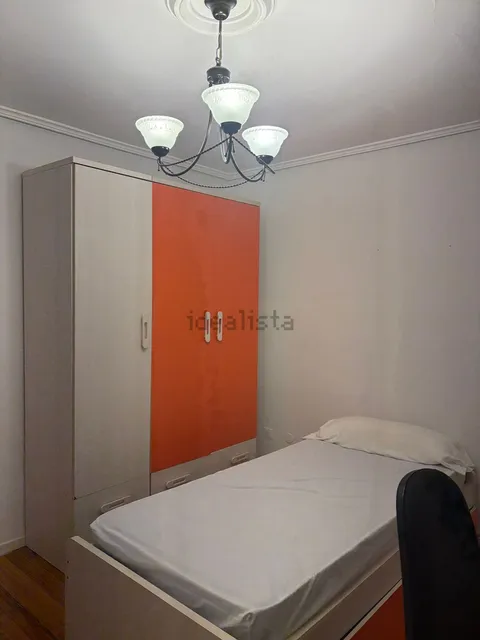 Stanza in affitto, Entrambasaguas