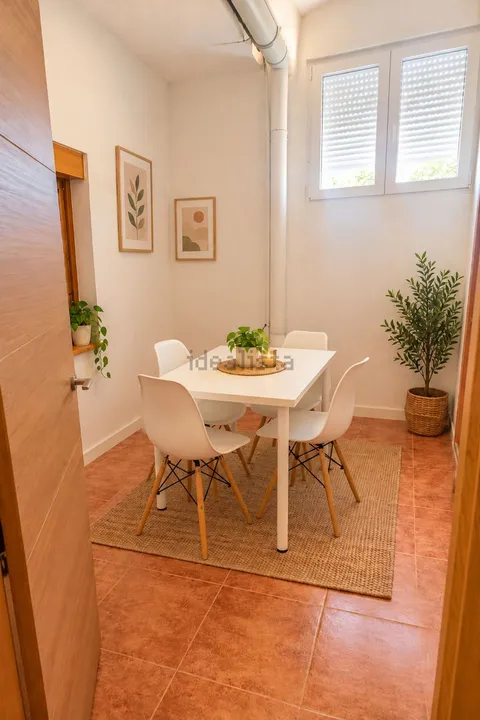 Habitació de lloguer, Tauste