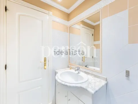Wohnung 130 m² in Valencia
