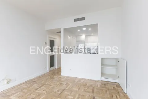 Wohnung 98 m² in Madrid