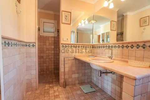 Casa de 268 m² en Rocafort