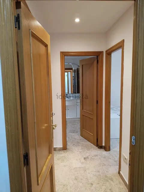 Flat 160 m² in Montcada / Moncada