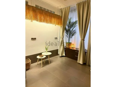Pis de 80 m² a Ador