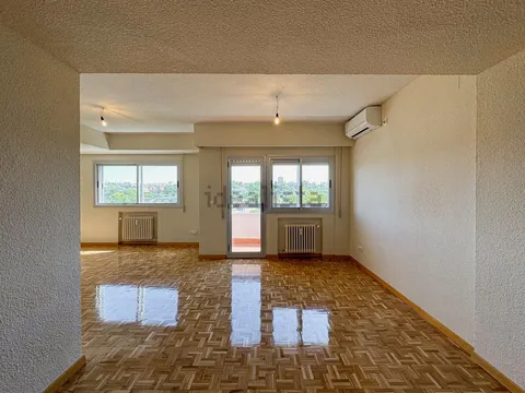 Flat 110 m² in Madrid