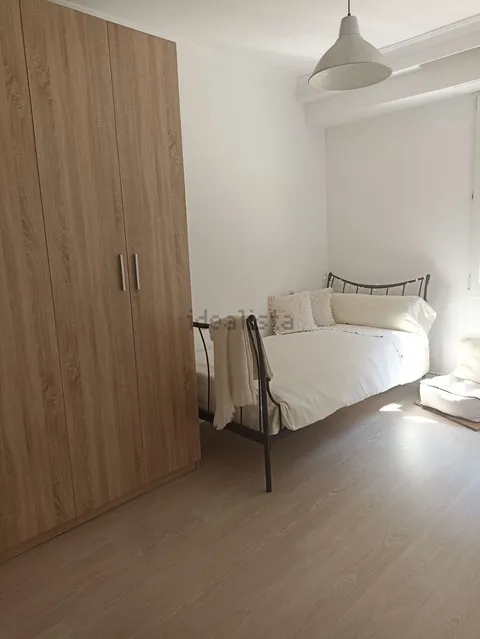 Chambre à louer, Saint-Sébastien