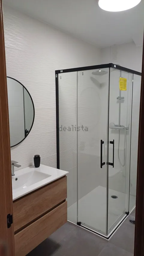 Room for rent, Zamora