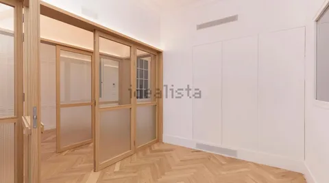 Wohnung 275 m² in Barcelona