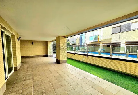 Wohnung 104 m² in Madrid
