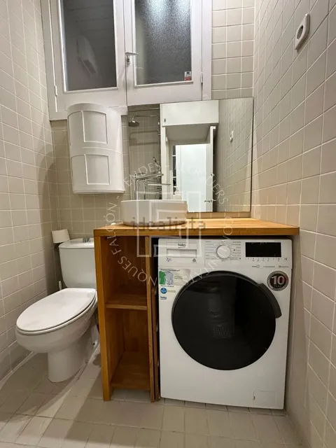 Квартира 60 м² в Барселоне
