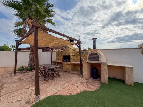 Casa de 80 m² a Oriola