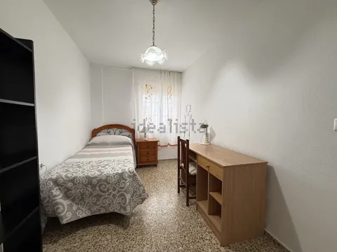 Pis de 111 m² a Còrdova