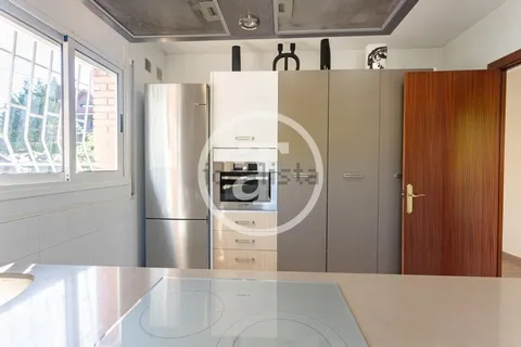 Haus 186 m² in Sant Cugat del Vallès