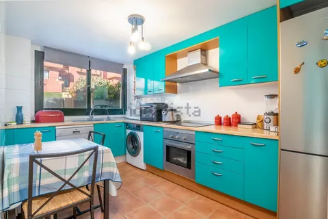 Casa de 250 m² en Estepona