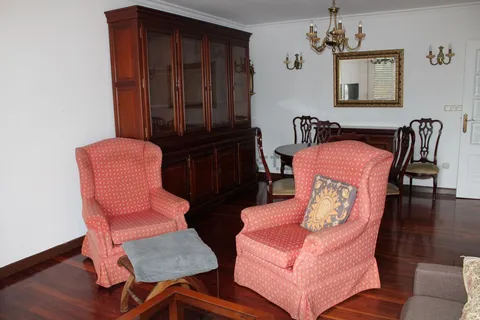 Pis de 107 m² a Pontevedra