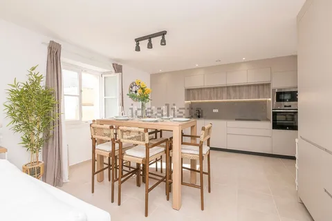 Flat 101 m² in Cádiz