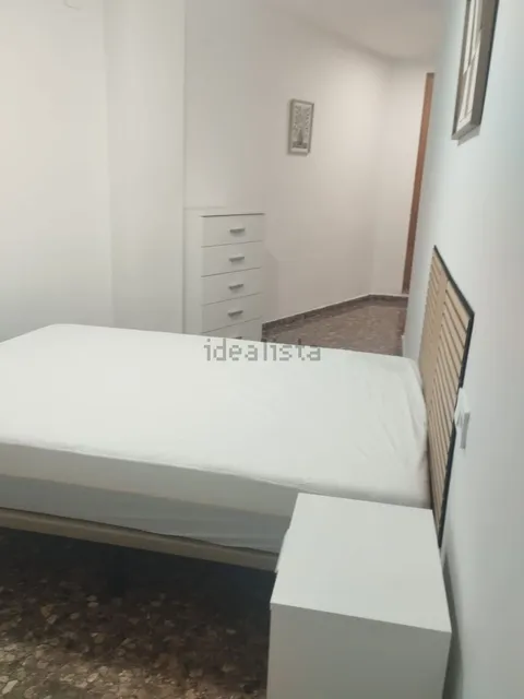 Zimmer zur Miete, Onda (2/6)