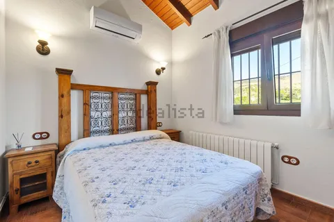 Casa de 395 m² a Onil