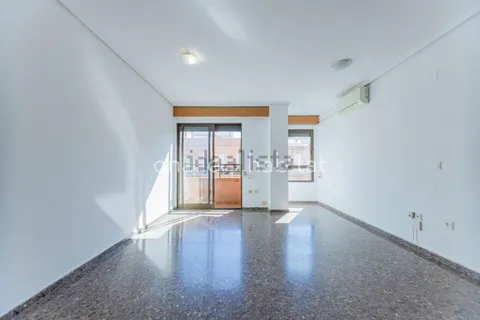 Pis de 70 m² a València