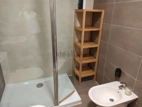 Flat 85 m² in Cadrete