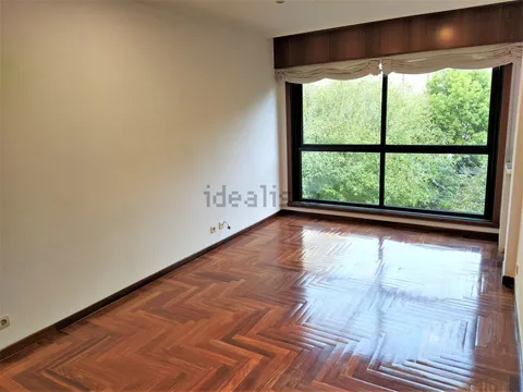 Piso de 112 m² en Vigo (2/12)