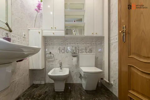 Pis de 130 m² a Pamplona