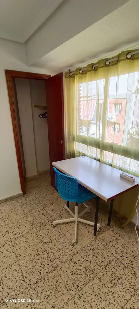 Habitació de lloguer, Burjassot