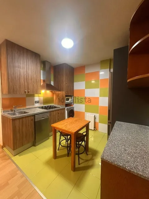 Apartamento 99 m² em Granada