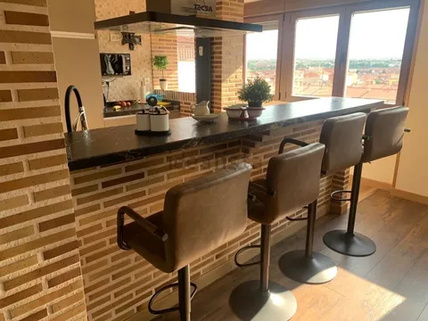 Appartamento 95 m² a León