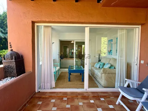 Pis de 198 m² a Estepona