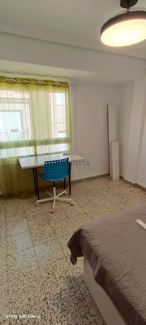 Habitació de lloguer, Burjassot