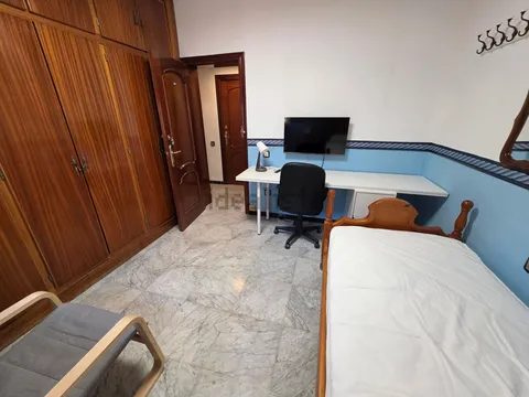 Zimmer zur Miete, Dos Hermanas