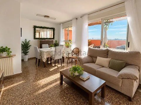 Pis de 93 m² a València