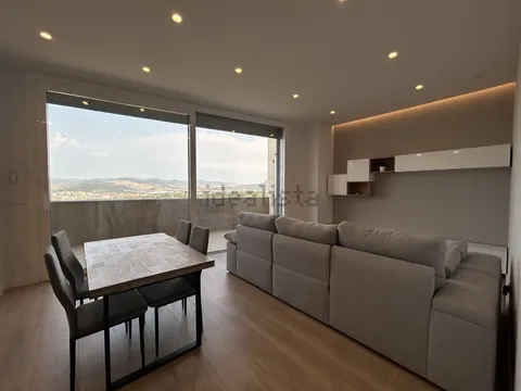 Pis de 103 m² a Pamplona