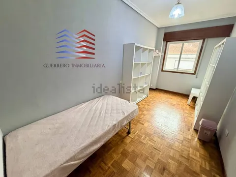 Pis de 120 m² a Ourense