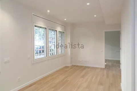 Flat 75 m² in Barcelona (4/19)