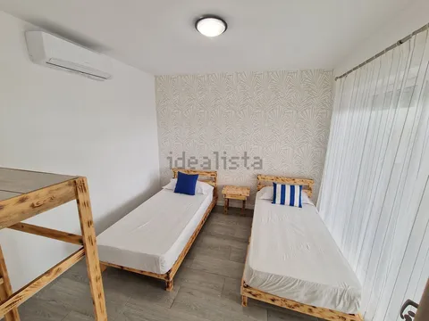Habitació de lloguer, Castelló d'Empúries
