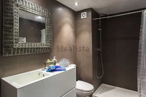 Flat 125 m² in Barcelona (2/15)