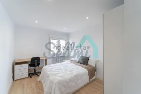 Pis de 104 m² a Oviedo