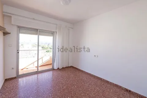Pis de 75 m² a Oliva
