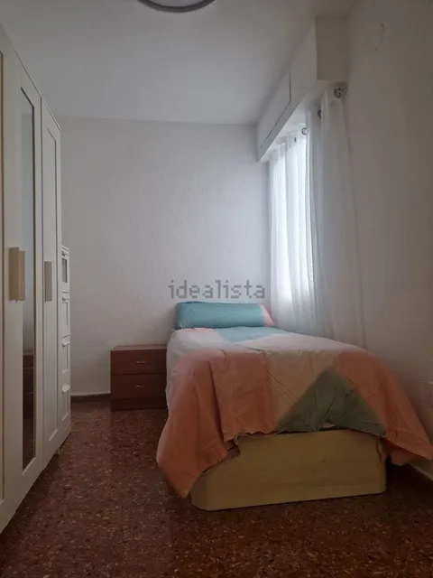 Room for rent, Benetússer