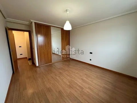 Casa 222 m² a Villares de la Reina