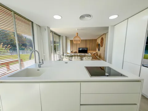 Appartamento 412 m² a Estepona