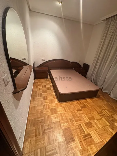 Chambre à louer, León