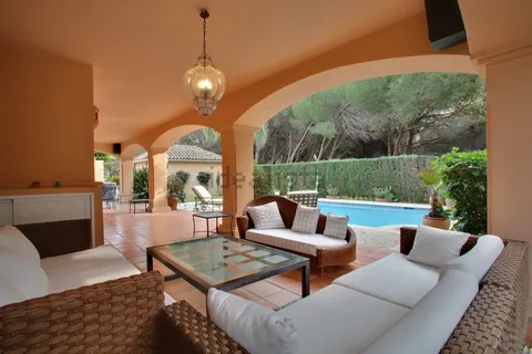 Casa de 450 m² a Estepona
