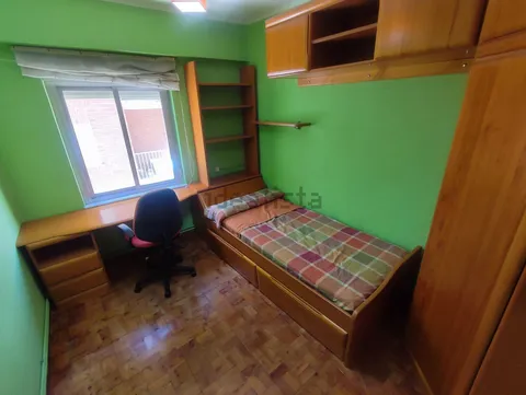 Room for rent, Salamanca (2/27)