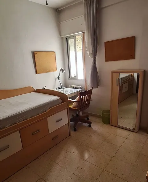 Habitació de lloguer, Granada (2/11)