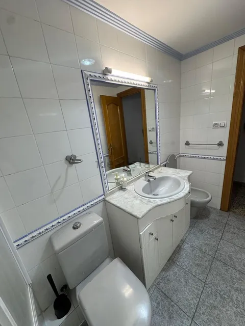 Habitació de lloguer, Llíria