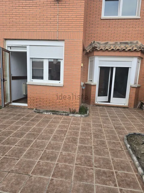 Haus 120 m² in Aldeamayor de San Martín