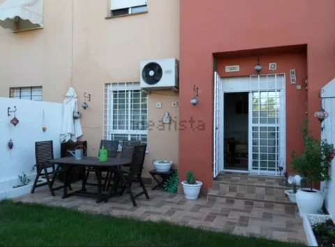 Casa de 120 m² a Tomares